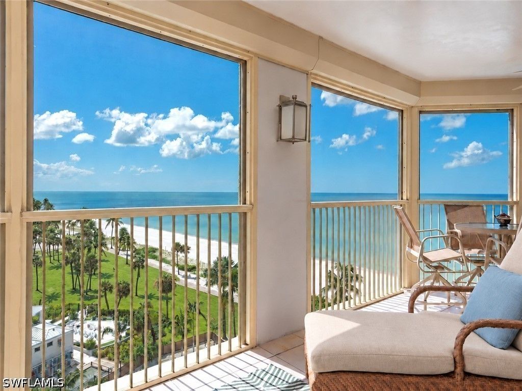 4051 Gulf Shore Blvd N 805, Naples