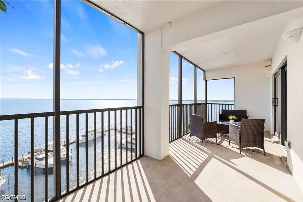 1920 Virginia Ave 902, FORT MYERS