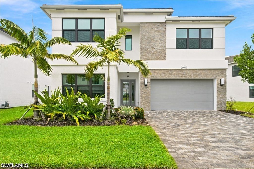 20419 Fair Oak Ln, Estero