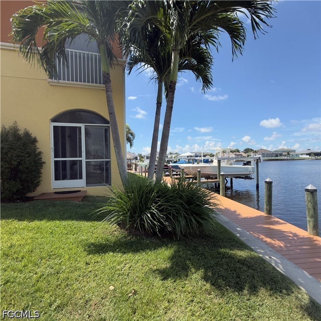 182 Shadroe Cv Cir 802, Cape Coral