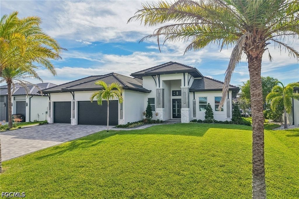 1304 Nw 40th Pl, Cape Coral