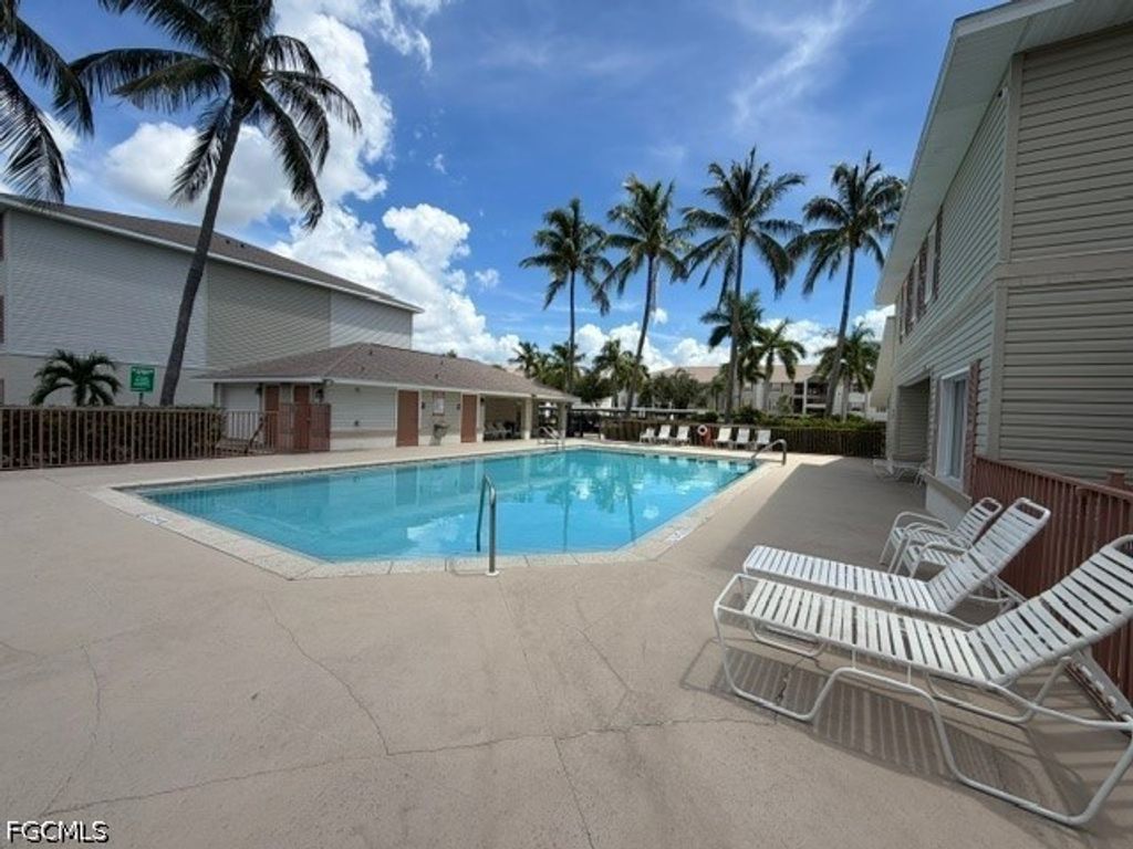 1767 Four Mile Cove Pkwy 824, CAPE CORAL