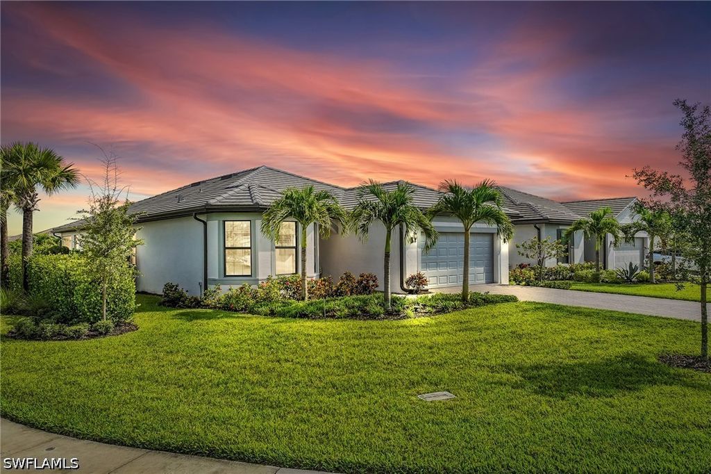 18230 Parksville Dr, ESTERO