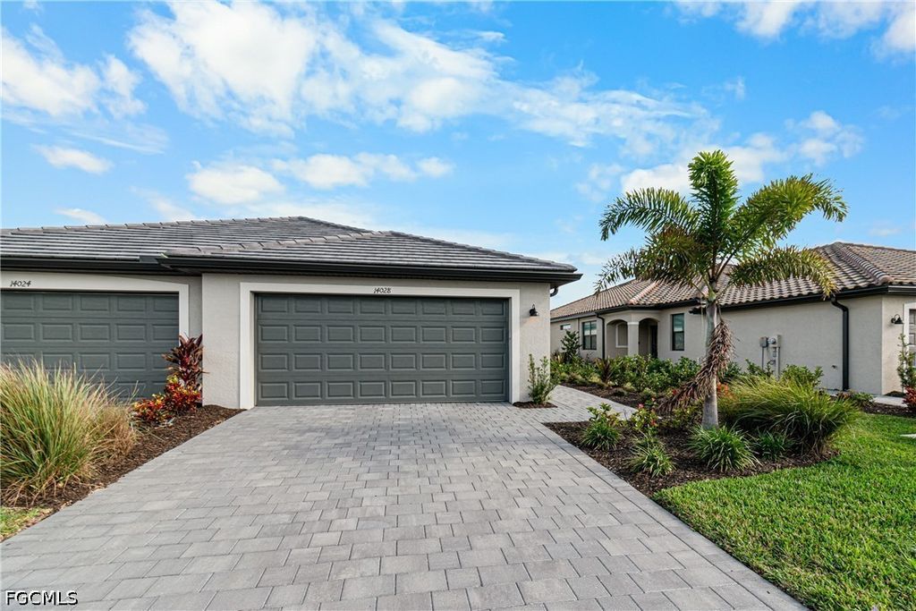 14028 Hunter Oak Dr, Fort Myers