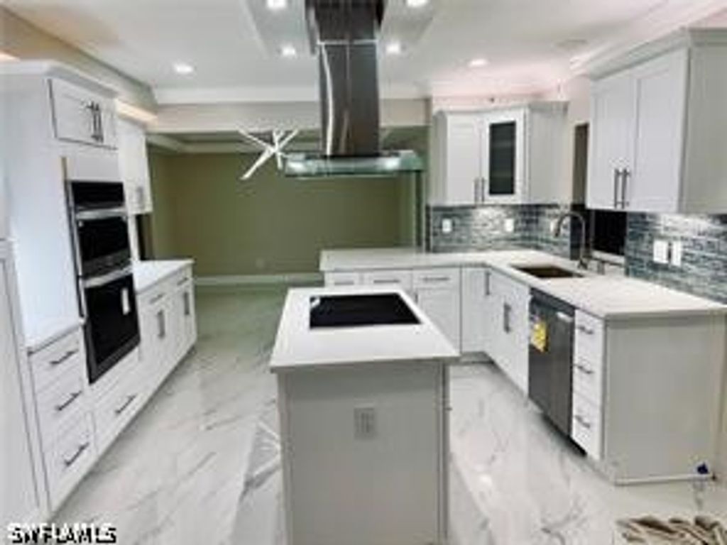 1927 Sw 31st Ter, Cape Coral