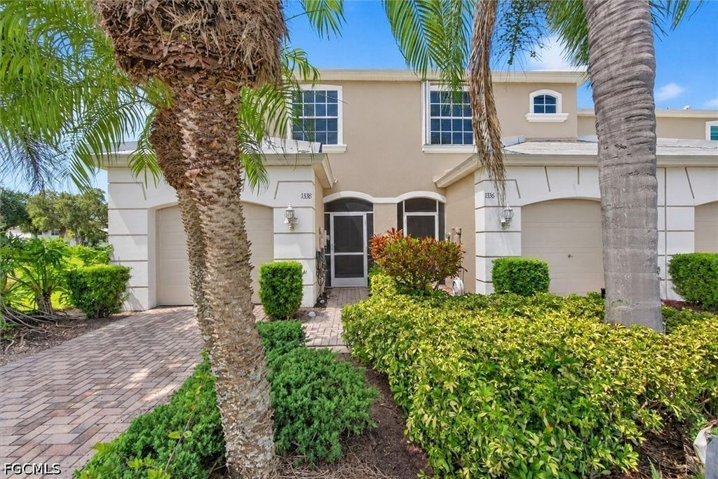 1338 Weeping Willow Ct, Cape Coral