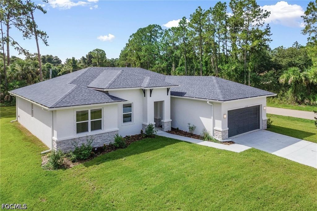 17 El Dorado Blvd N, CAPE CORAL
