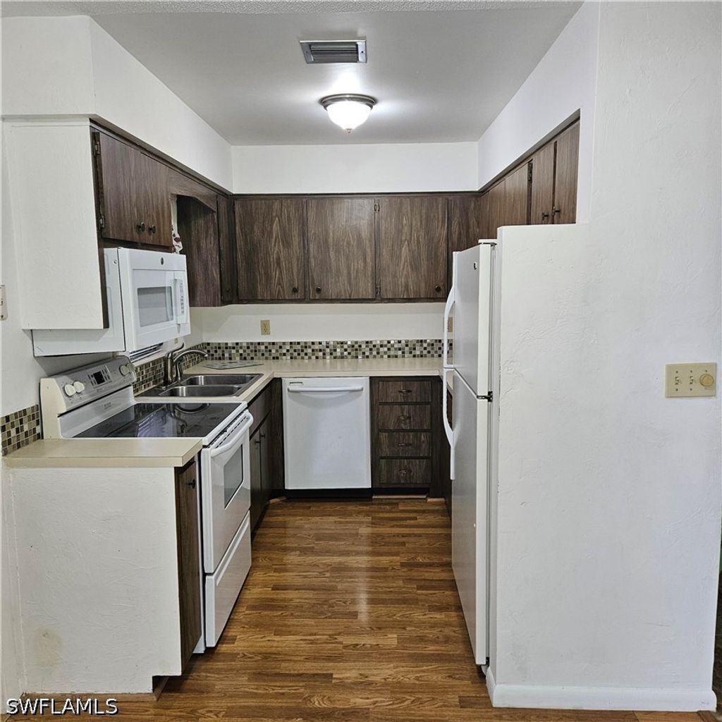 317 Maycrest Rd 317, Lehigh Acres