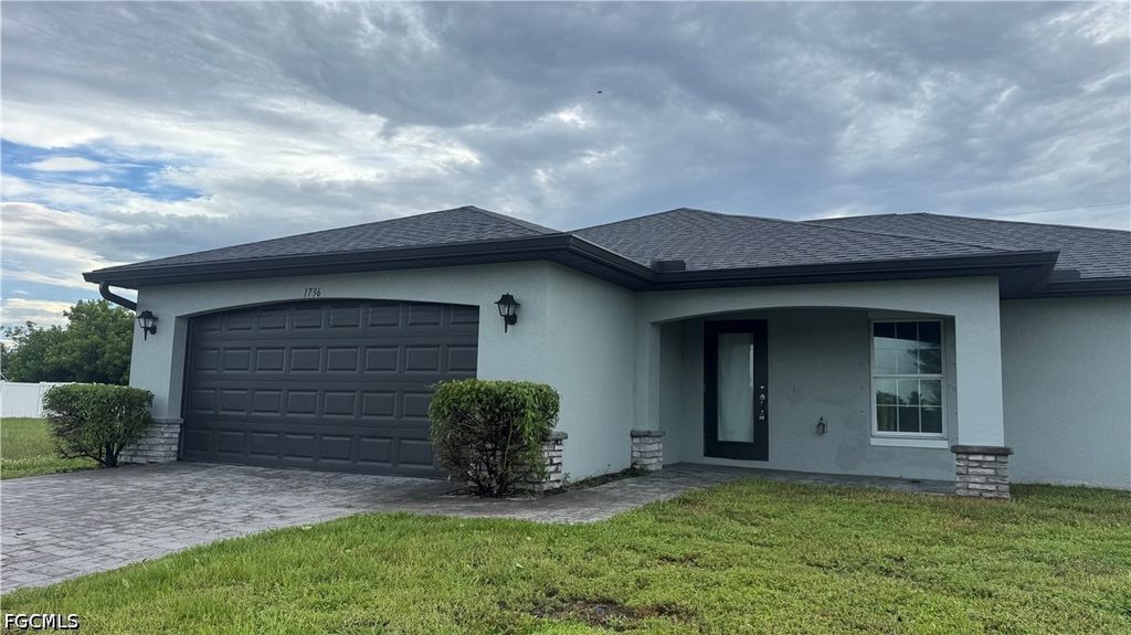 1736 Ne 1st Ave, Cape Coral