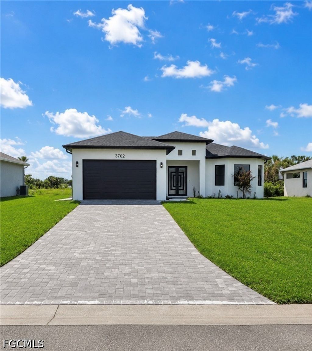 3702 Nw 42nd St, Cape Coral