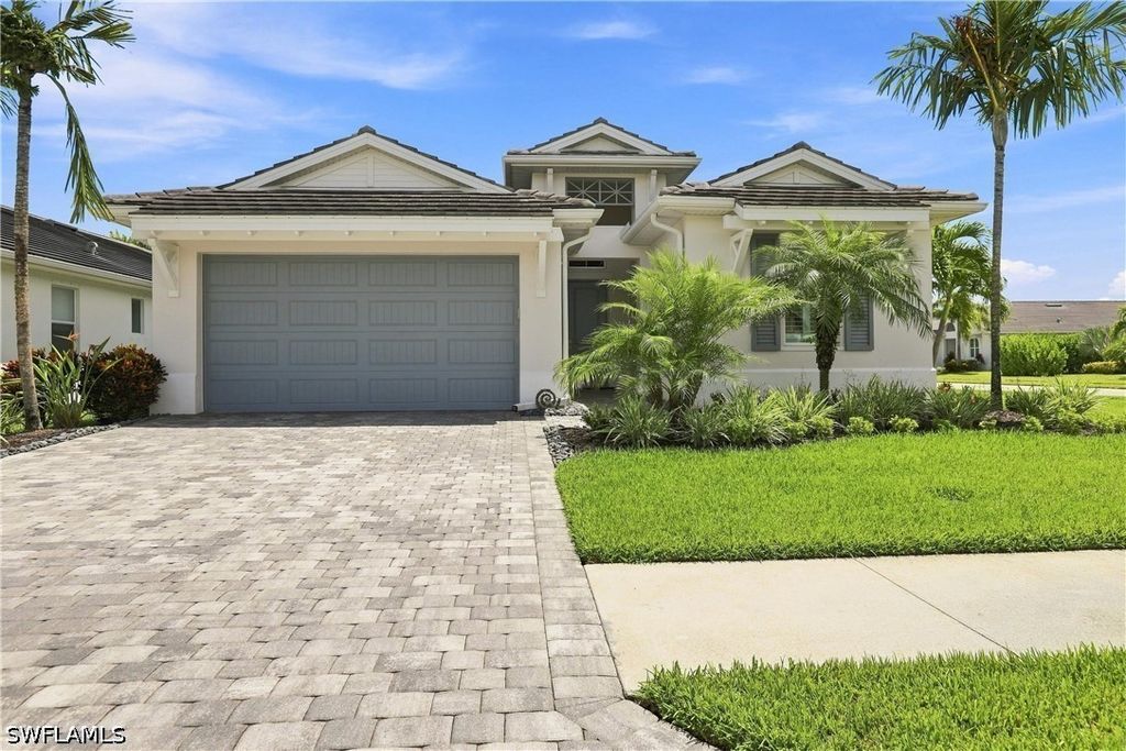 8950 Mustique Ln, Naples