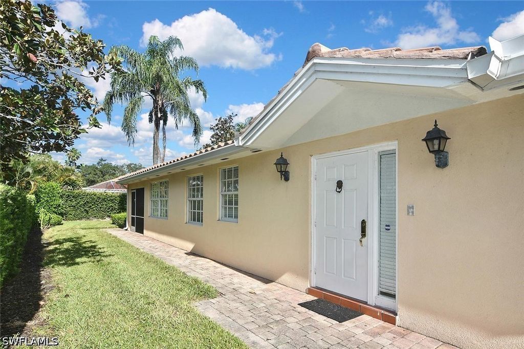 5601 Eleuthera Way, Naples