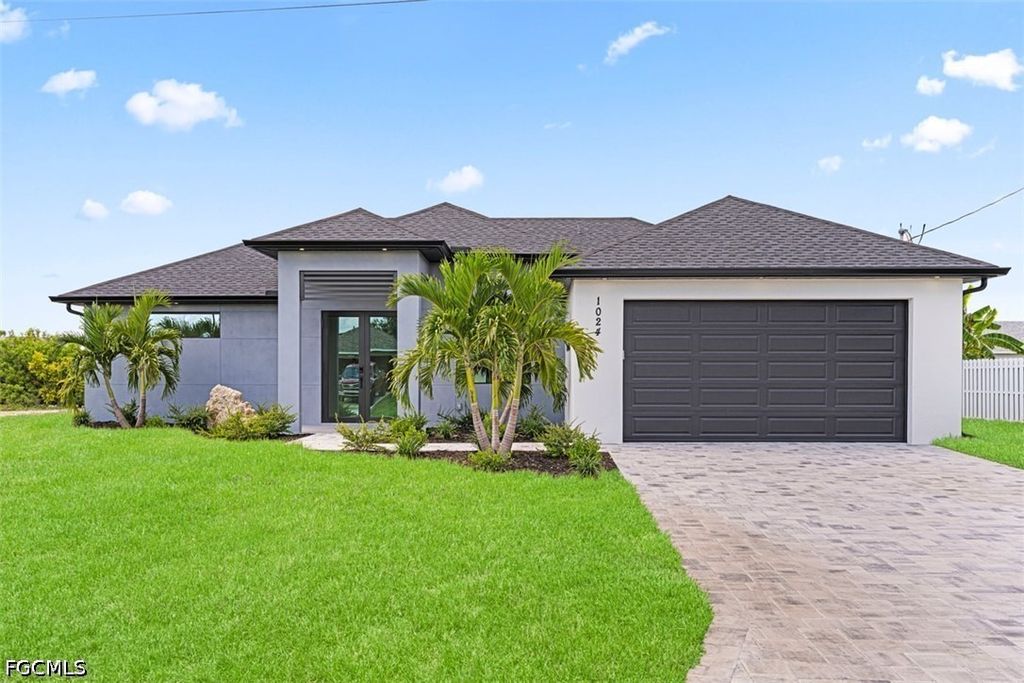 1024 Ne 1st Pl, Cape Coral