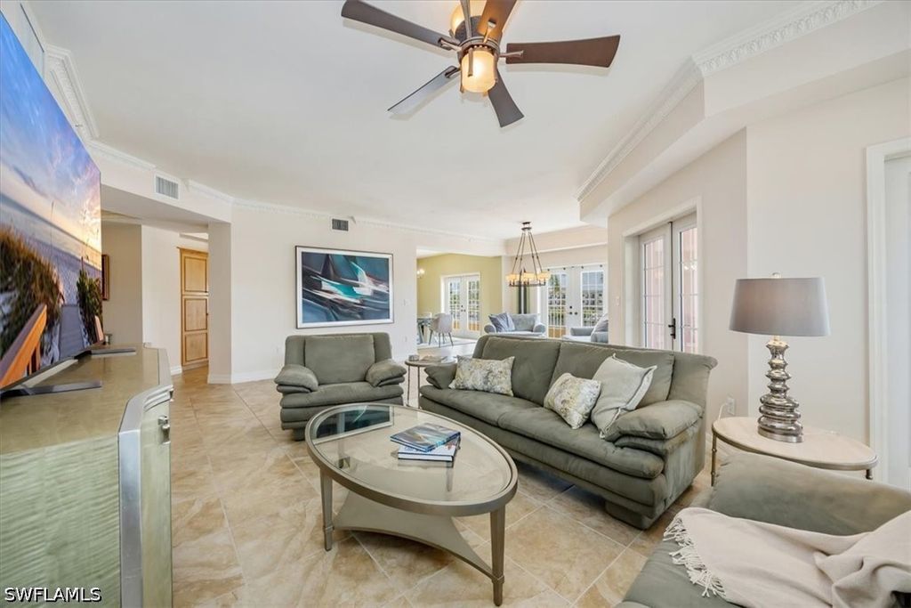 451 Bayfront Pl 5207, Naples