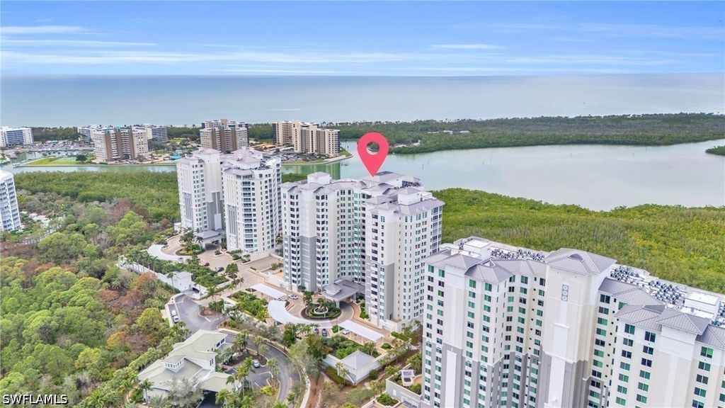 285 Grande Way 401, Naples