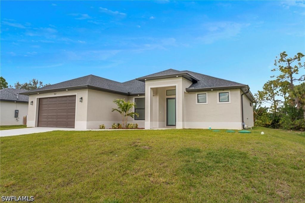 717 Theodore Vail St E, LEHIGH ACRES