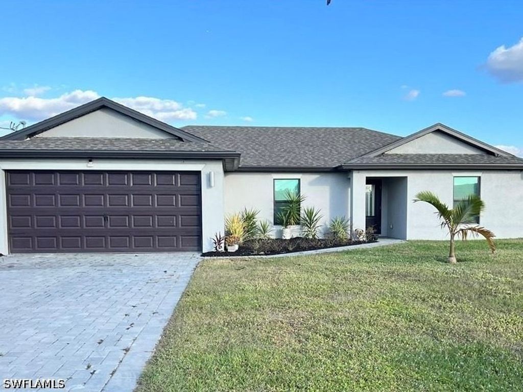 865 Yellowbird Dr, Fort Myers