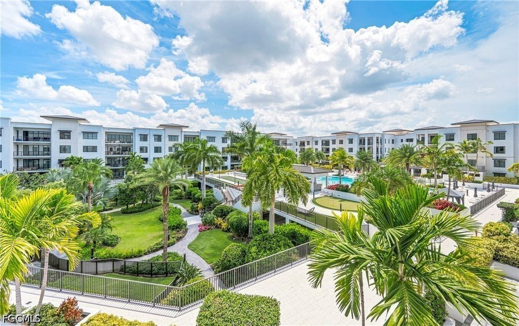 1115 Central Ave 448, Naples