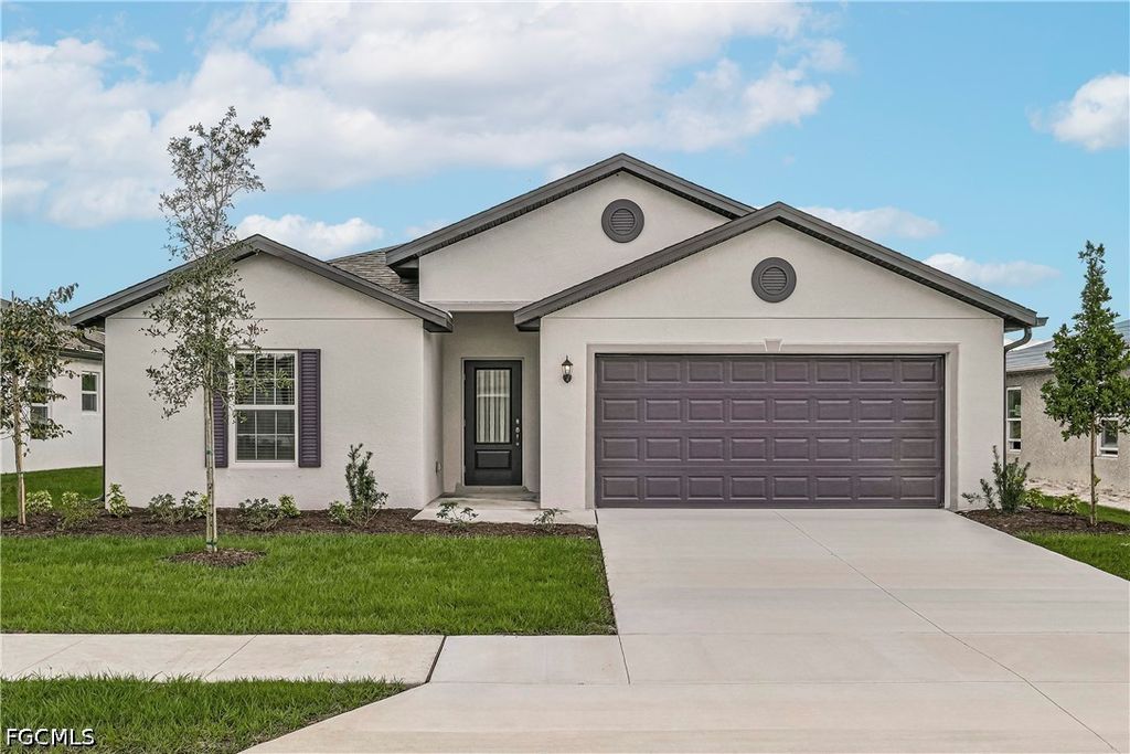 844 Gen D Macarthur Ave, Labelle