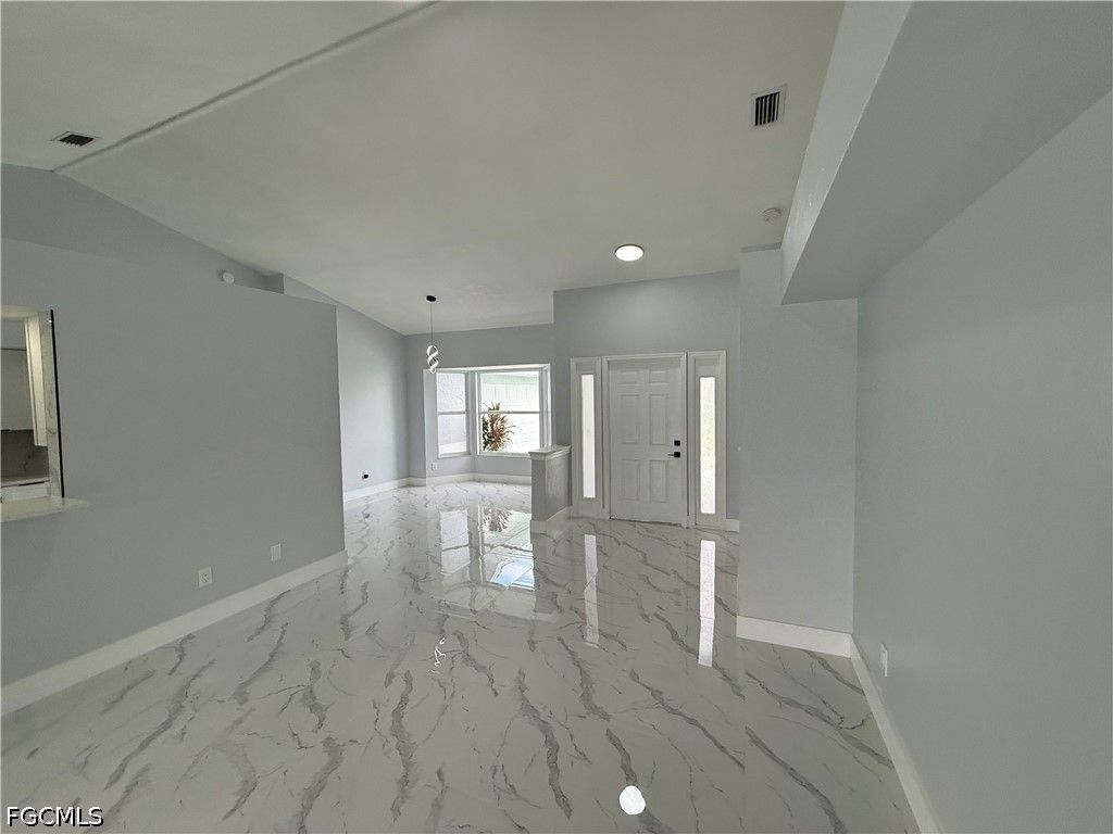 2401 Fisher Ct, Lehigh Acres