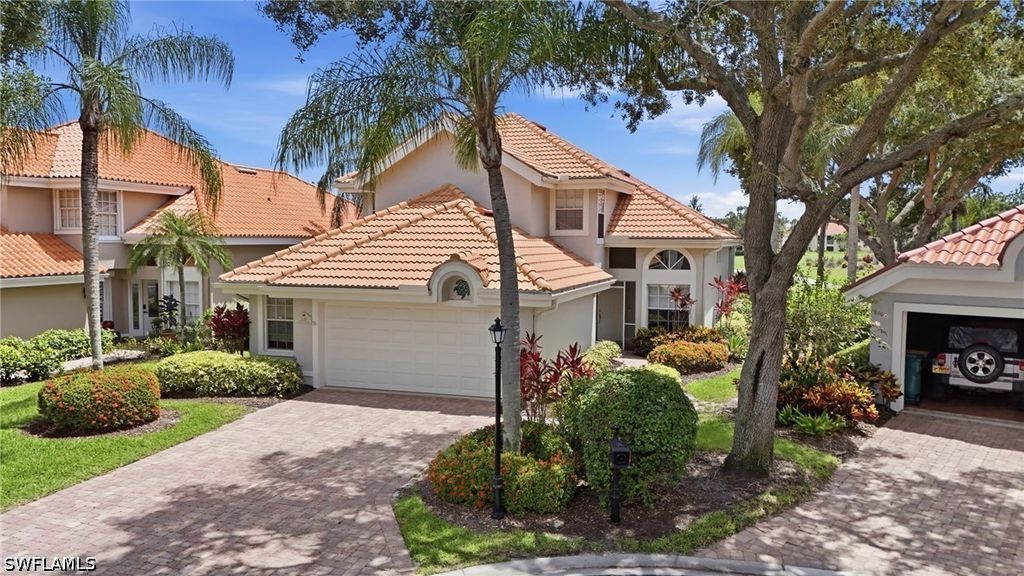 120 Napa Ridge Way, Naples