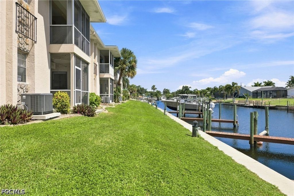 3905 Del Prado Blvd S 204, Cape Coral