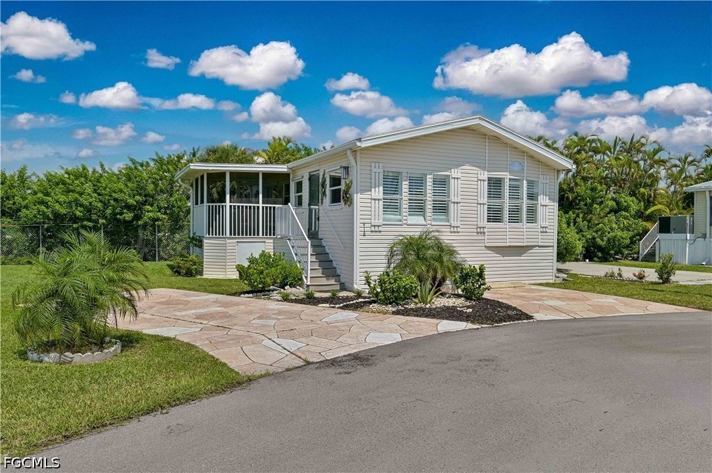 19681 Summerlin Rd 418, Fort Myers