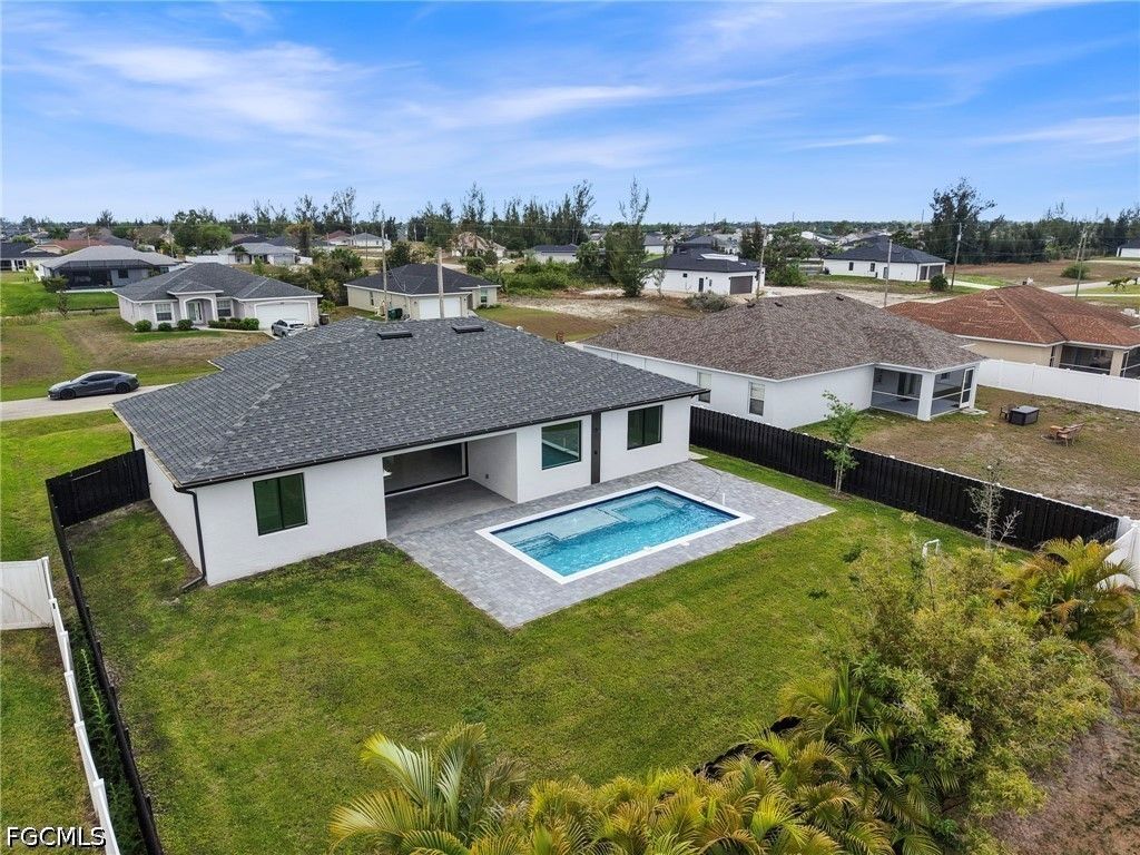2015 Nw 21st St, Cape Coral