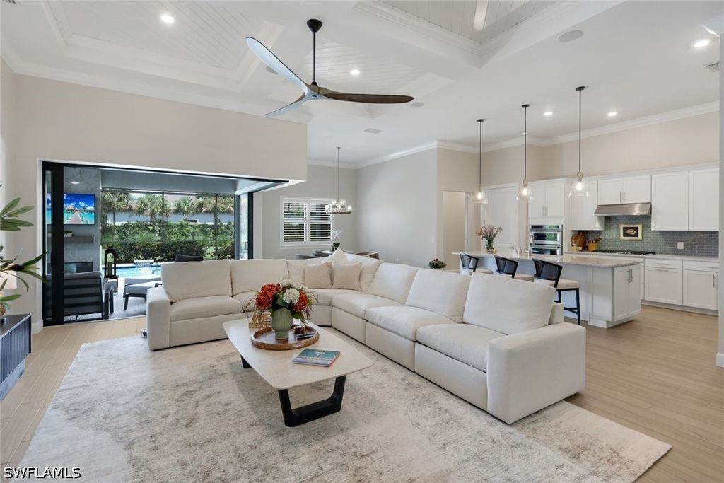 9151 Snowy Owl Way, Naples