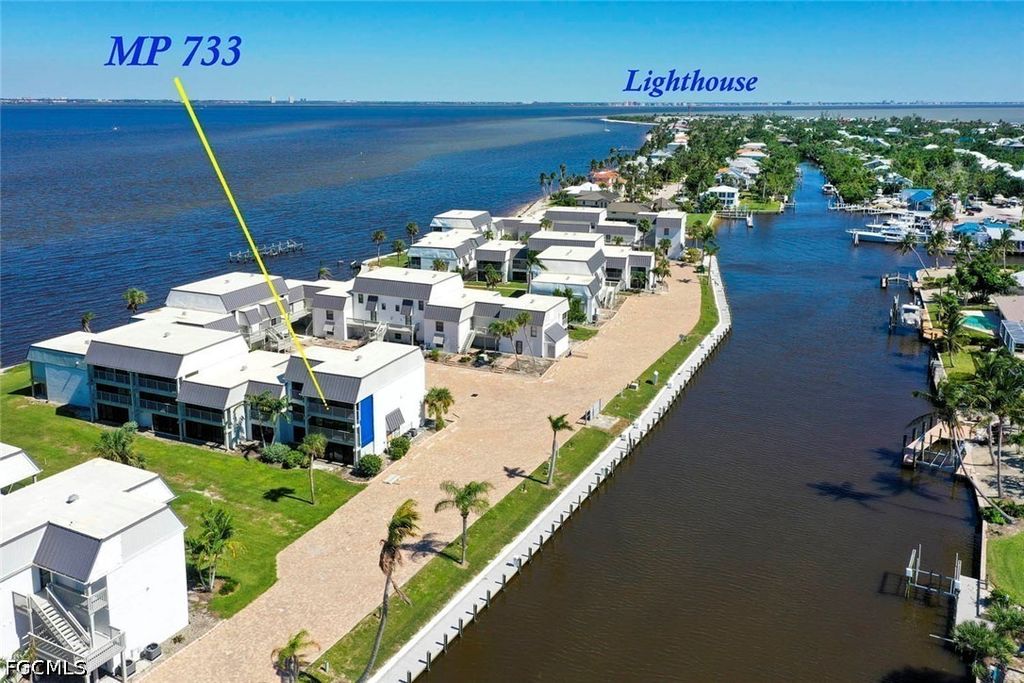 760 Sextant Dr 733, Sanibel