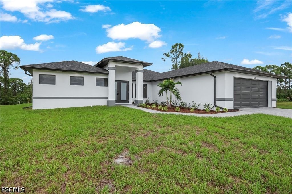 523 Wilmington Pkwy, Cape Coral