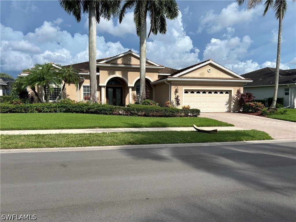 4991 Cerromar Dr, Naples