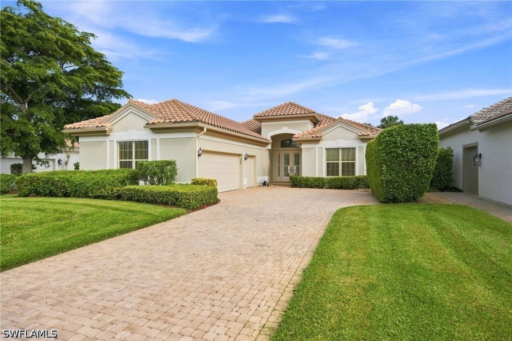 6007 Fairway Ct, Naples