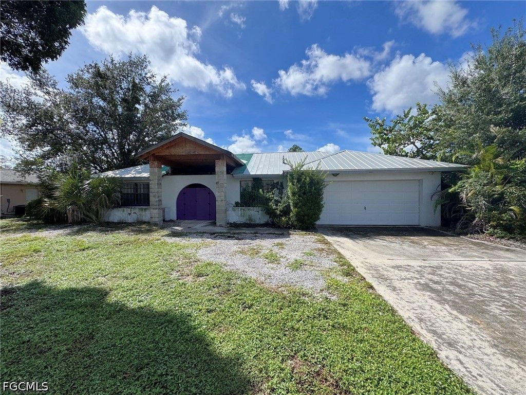 2215 Treehaven Cir N, Fort Myers