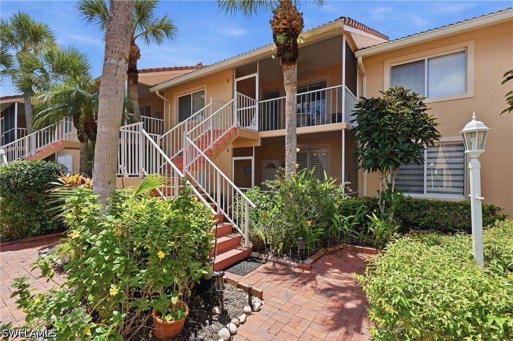 1615 Windy Pines Dr 5, Naples
