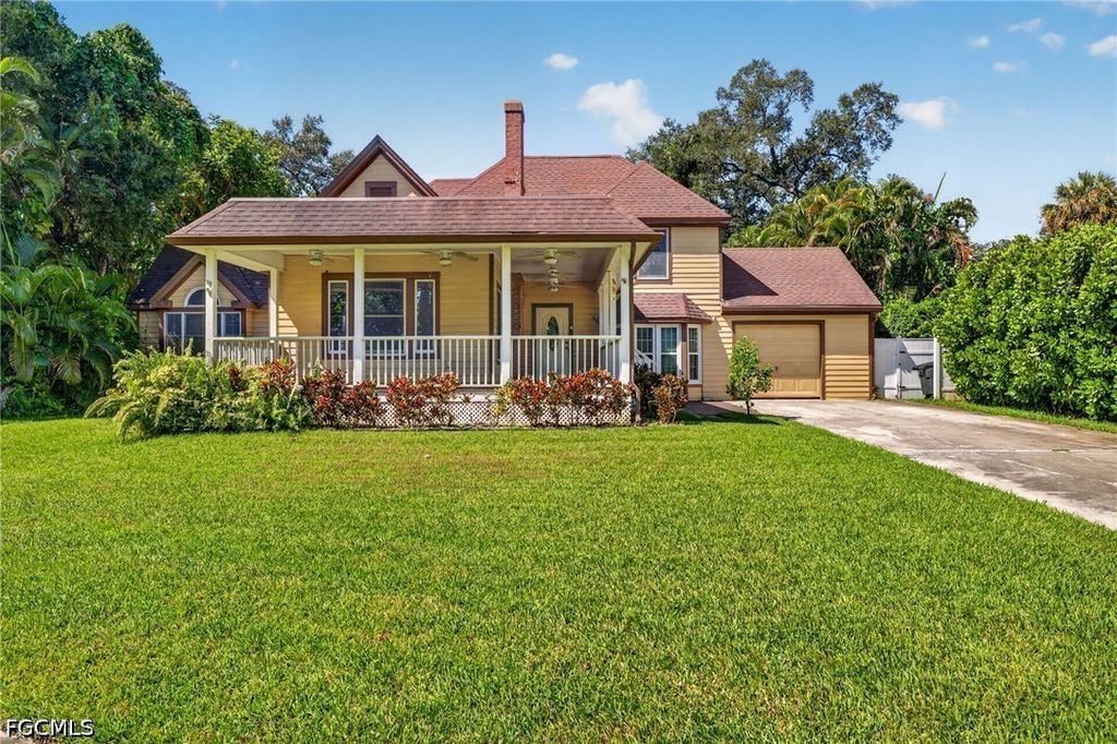 1460 Manuels Dr, Fort Myers