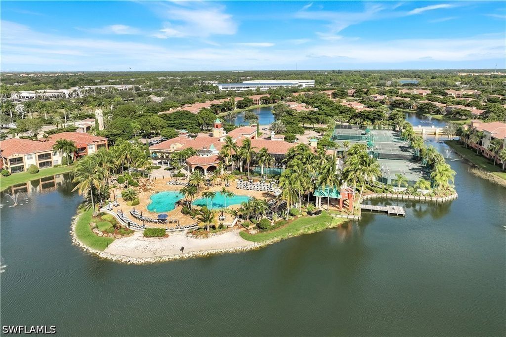 8617 Via Rapallo Dr 202, Estero