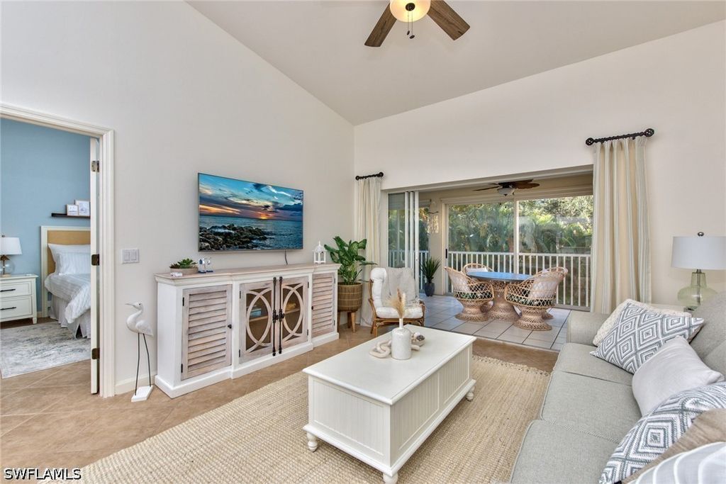 1941 Cascades Dr 5704, Naples