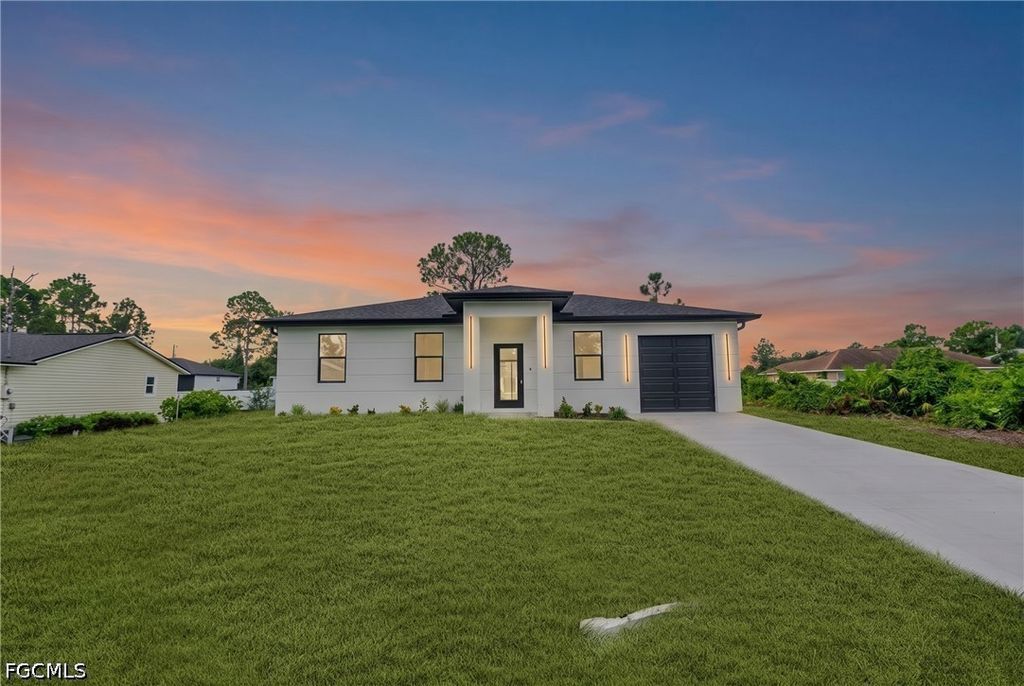2807 6th St Sw, Lehigh Acres
