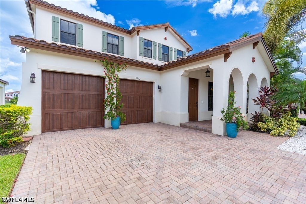 5142 Roma St, Ave Maria