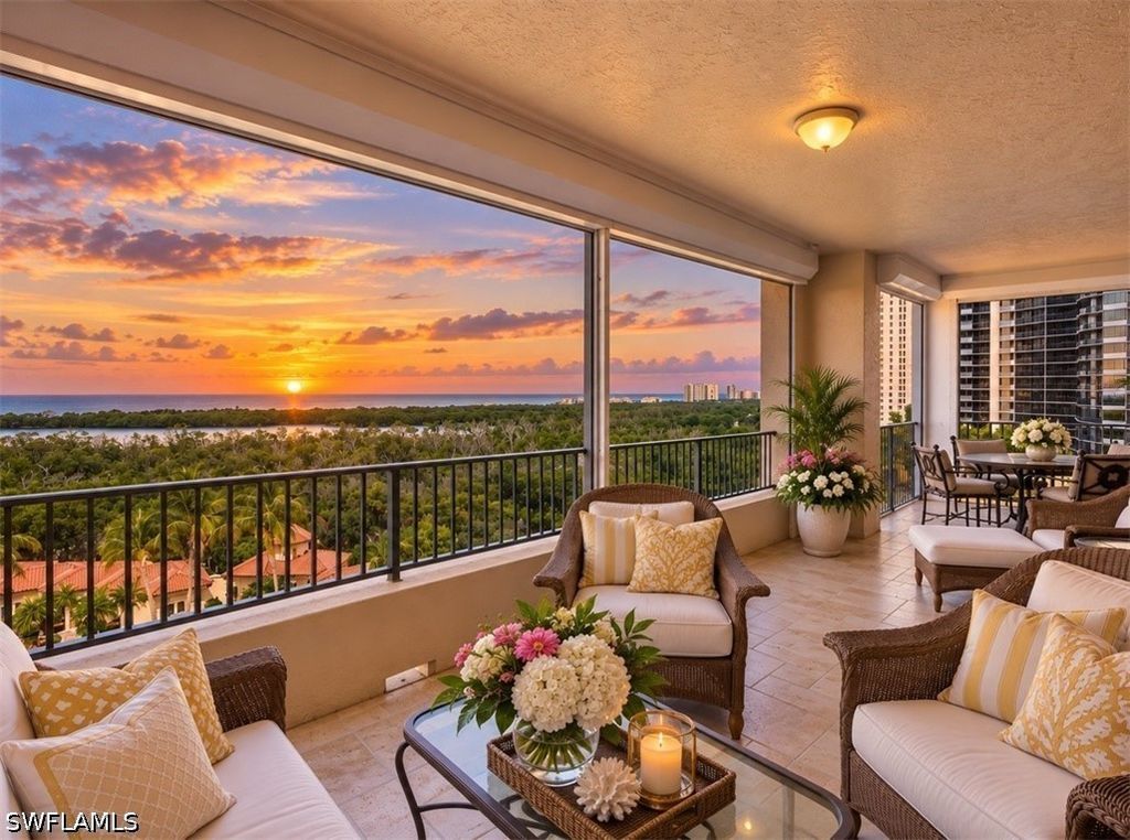 6597 Nicholas Blvd 804, Naples