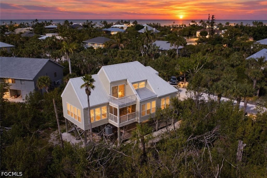 4452 Gulf Pines Dr, Sanibel