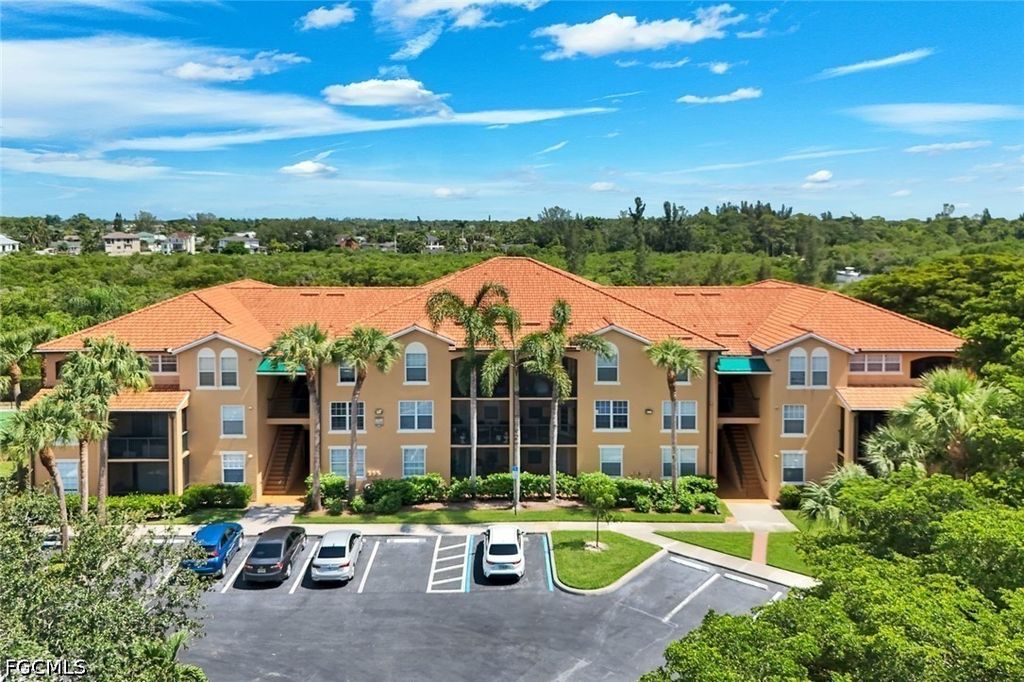 8635 River Homes Ln 2103, Bonita Springs
