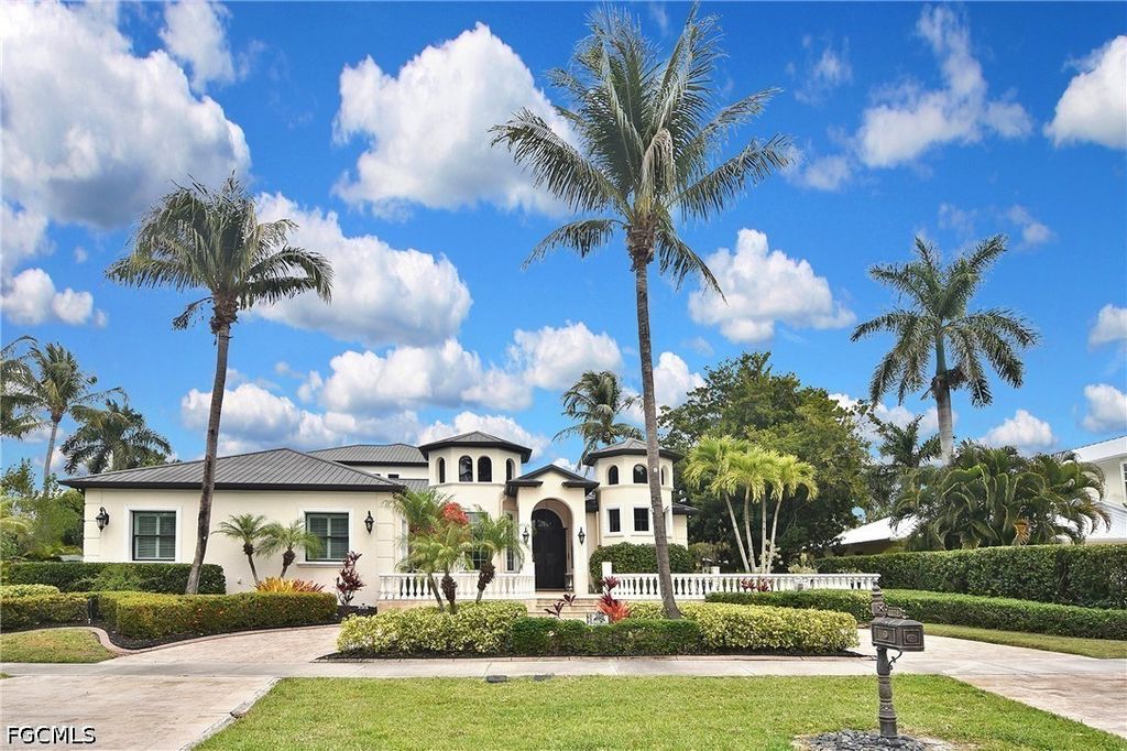1229 Plumosa Dr, FORT MYERS