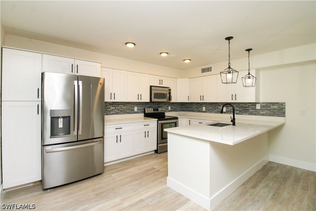 129 Forest Lakes Blvd 129, Naples