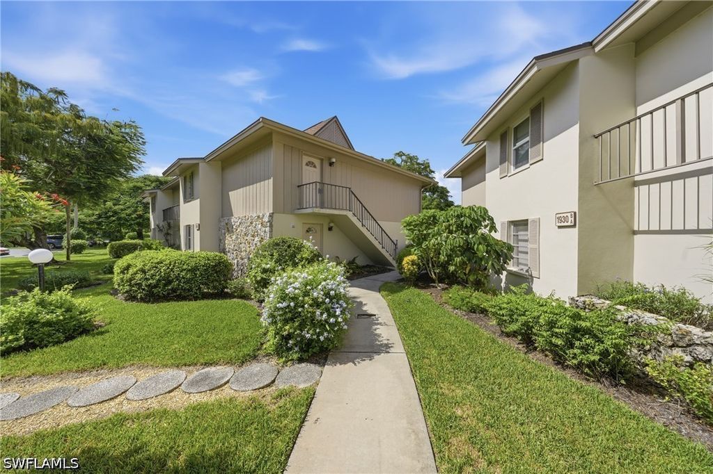 1940 Bald Eagle Dr 206-b, Naples