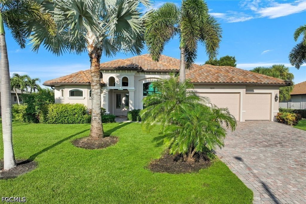 11899 King James Ct, CAPE CORAL