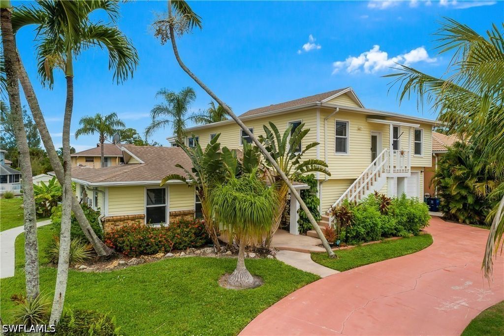 27265 High Seas Ln, Bonita Springs
