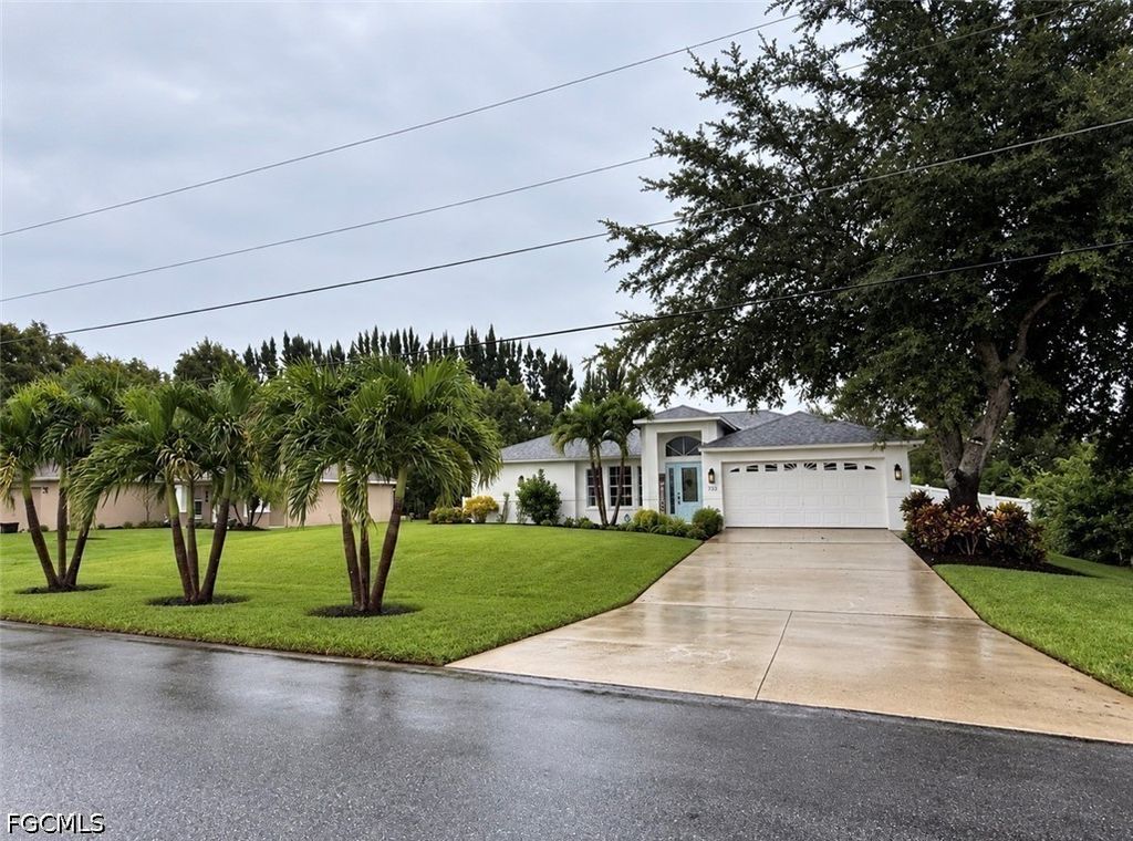733 Arundel Cir, Fort Myers