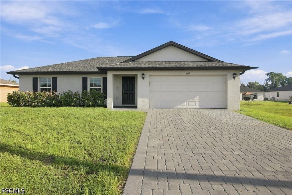 1615 Ne 34th Ln, Cape Coral